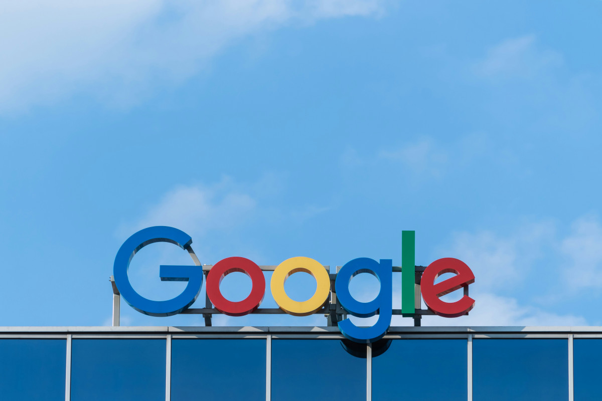 電網脫碳趕不上AI擴張？Google永續報告首度坦言減碳壓力