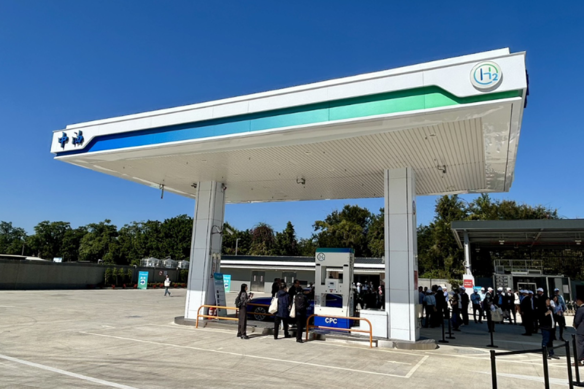 走進台灣首座加氫站：中油、聯華林德2示範站啟用，安全設計與擴建方向公開