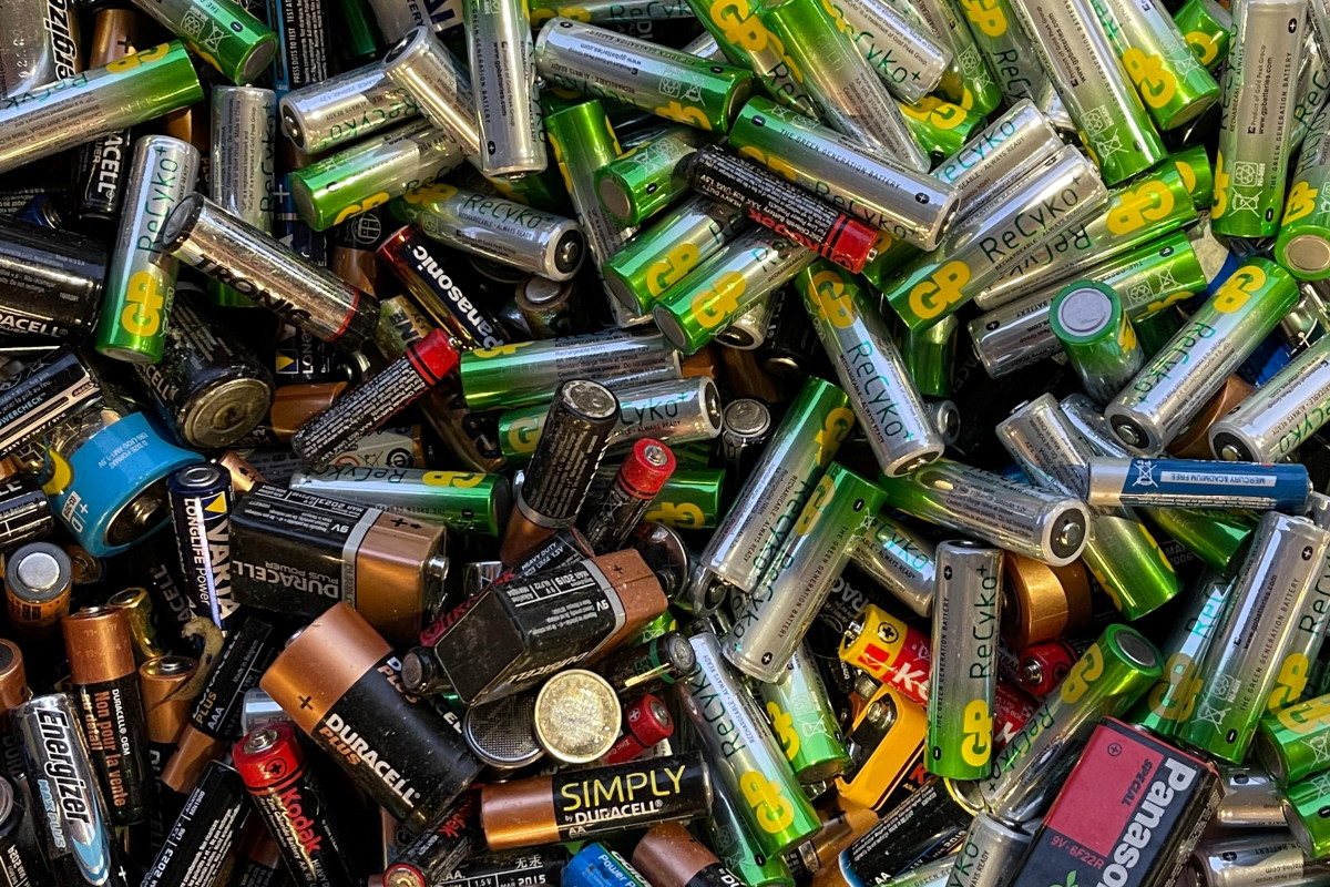 恐衝擊電池「歐洲製造」 歐盟將鋰列有毒名單討論陷入膠著